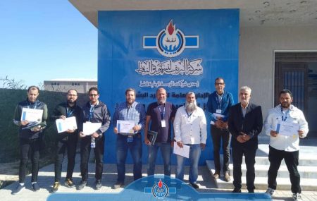 فى إطار حرص مجلس الإدارة لتاهيل وتدريب كوادر الشركة لإعداد كوادر مؤهلة تحمل فكر التطوير للشركة قام التطوير الإداري طرابلس يختتم دورة تدريبية بعنوان: (مفاهيم أساسية لقراءة المزيد ...…